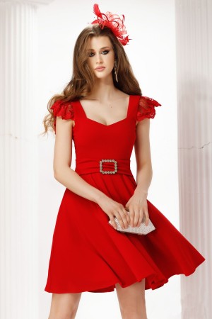 Rochie eleganta Fofy rosie in clos cu volanase din dantela la umeri (21794)
