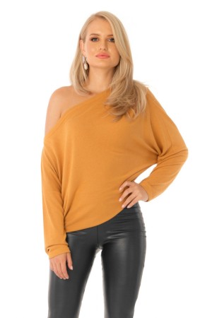 Pulover Pretty Girl mustar din vascoza cu umarul gol si maneci tip fluture (19631)